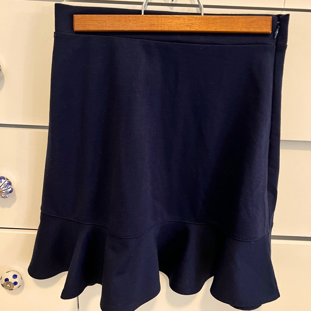 Gap navy blue business skirt with ruffle